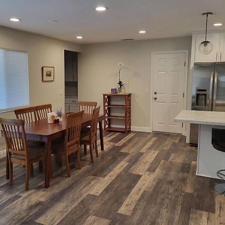 Bouganvilla 4-Bedroom, 2-Baths, Single Family House Thousand Oaks Exteriör bild