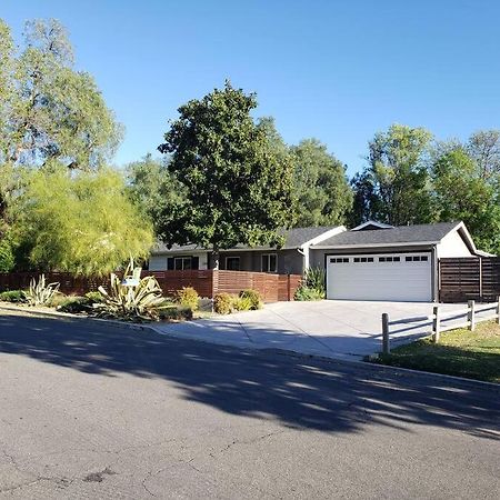 Bouganvilla 4-Bedroom, 2-Baths, Single Family House Thousand Oaks Exteriör bild
