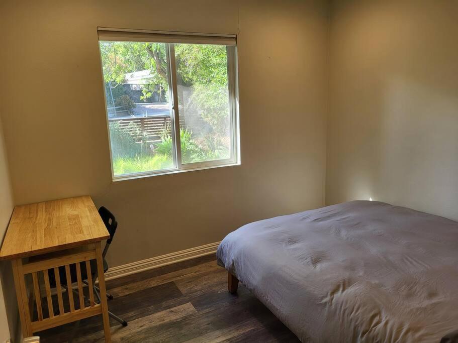 Bouganvilla 4-Bedroom, 2-Baths, Single Family House Thousand Oaks Exteriör bild